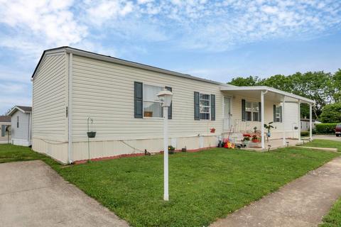 4097 Martinsburg Dr, Columbus, OH 43207
