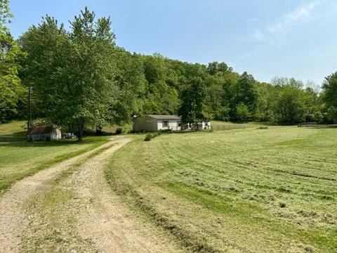 16019 Burcham Rd, Logan, OH 43138