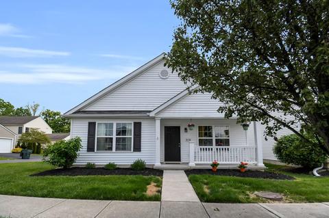 8718 Prairie Frost Ln, Lewis Center, OH 43035