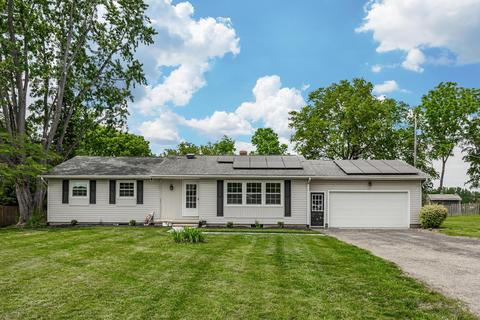 1645 Winding Rd, Circleville, OH 43113