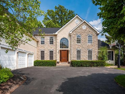 6399 Grasslands Ct, Westerville, OH 43082