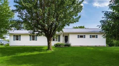 5923 Ballard Rd, Nashport, OH 43830