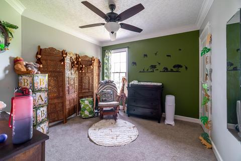 1347 Kellerman Ct, Columbus, OH 43228 photo 23