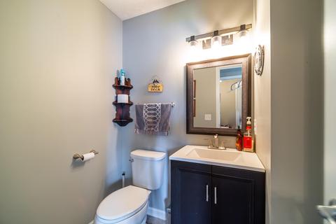 1347 Kellerman Ct, Columbus, OH 43228 photo 16