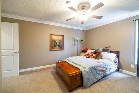 1347 Kellerman Ct, Columbus, OH 43228 photo 26
