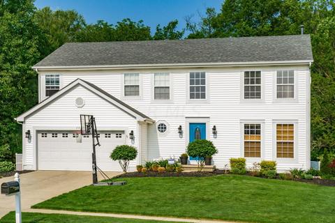 1354 Royal Oak Dr, Lewis Center, OH 43035