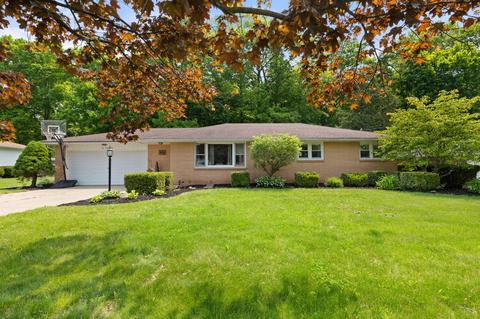 241 Cedarwood Dr, Lexington, OH 44904