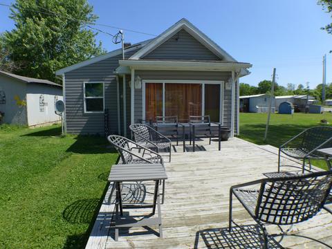 954 Charles St, Logan, OH 43138 photo 6