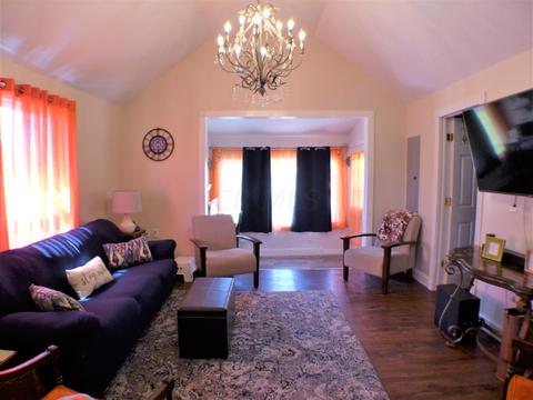 954 Charles St, Logan, OH 43138 photo 5