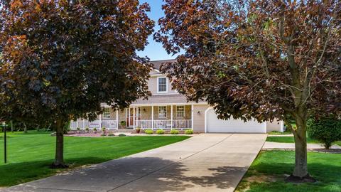 1444 Colburn Dr, Zanesville, OH 43701