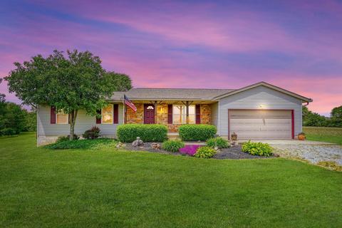 11883 Walker Rd, Ashville, OH 43103