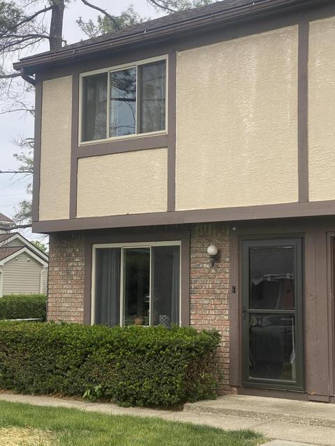 4 Hedgerow Ln, Delaware, OH 43015