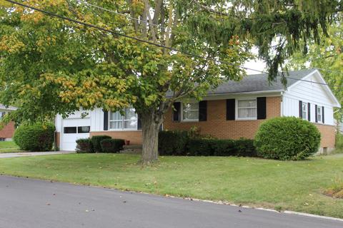 532 Brookwood Dr, Bellefontaine, OH 43311