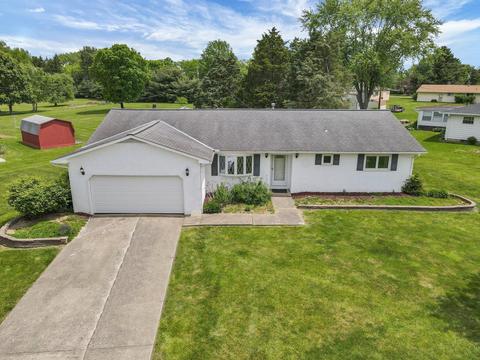 290 Florence Dr, Pickerington, OH 43147