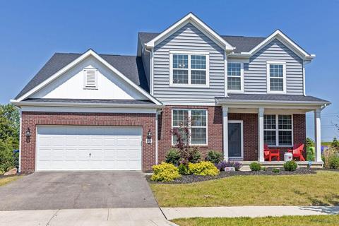 303 Winter Shadow Loop, Delaware, OH 43015