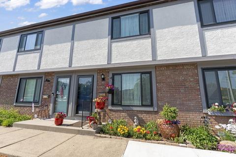 1352 Londondale Pkwy, Newark, OH 43055