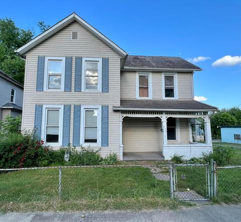 210 Corwin Ave, Zanesville, OH 43701