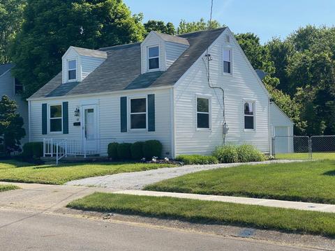 68 S 34th St, Newark, OH 43055