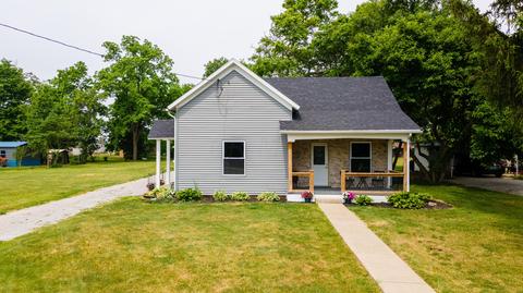716 Van Deman St, Washington Court House, OH 43160