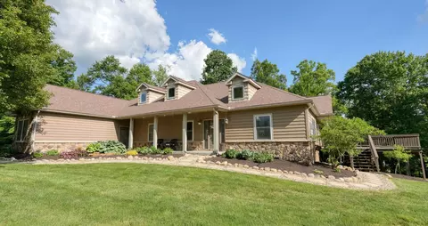 30 Birch Cir, Norwich, OH 43767