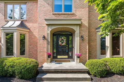 2340 Wyndbend Blvd, Powell, OH 43065