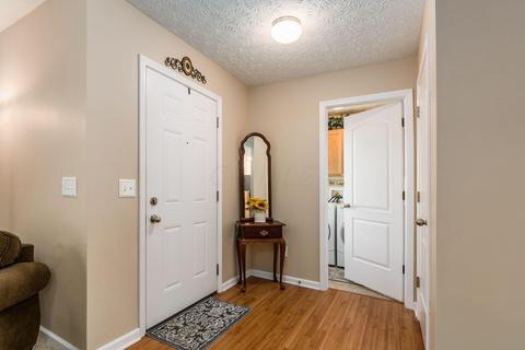 5574 Spring River Ave, Dublin, OH 43016 photo 2