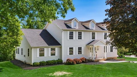 1427 Bart Ln, Zanesville, OH 43701