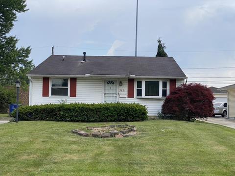3131 Somerset Ct S, Columbus, OH 43227