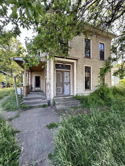 345 Hudson Ave, Newark, OH 43055