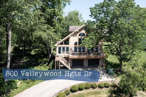 800 Valleywood Heights Dr, Howard, OH 43028