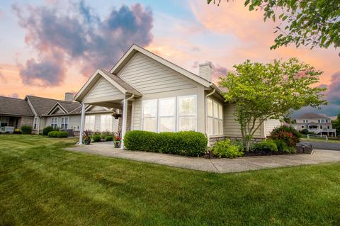 8071 Farm Crossing Cir, Powell, OH 43065