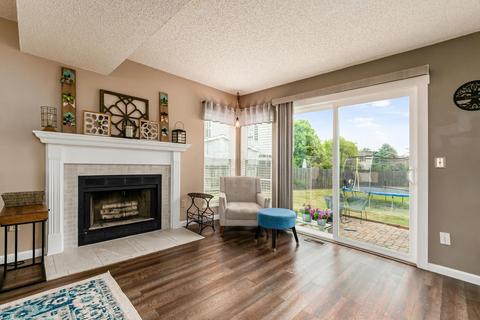 3174 Paradise Ave, Hilliard, OH 43026