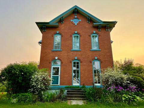 1663 Whetstone St, Bucyrus, OH 44820