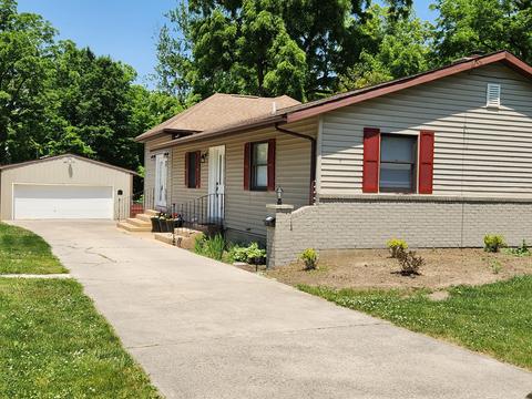 528 W William St, Delaware, OH 43015