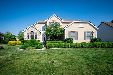 5553 Little Leaf Ln, Westerville, OH 43082