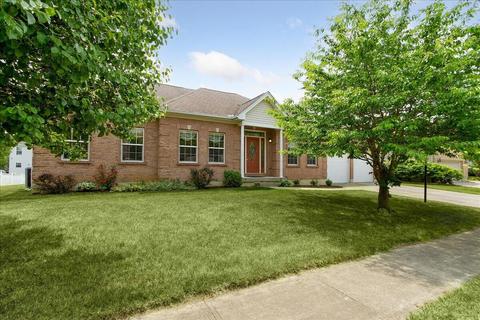 5682 Cottonwood Ct, Dayton, OH 45424