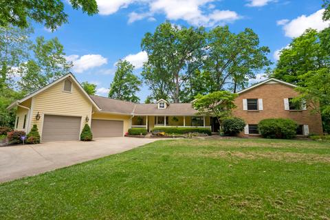 690 Havens Corners Rd, Gahanna, OH 43230