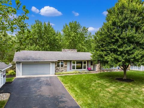 5197 Parkmoor Dr, Westerville, OH 43082
