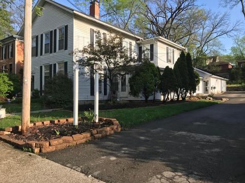 152 W Central Ave, Delaware, OH 43015