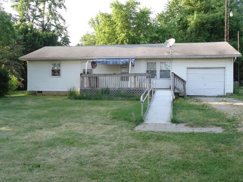 9516 W Lancaster Rd, Jeffersonville, OH 43128