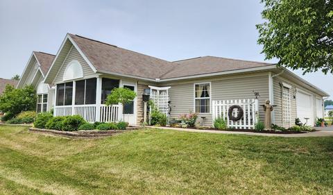 726 Scott Dr, Ontario, OH 44906