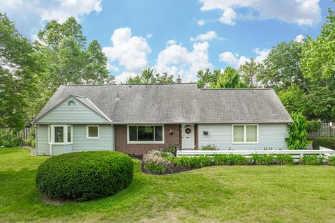 4161 Ongaro Dr, Columbus, OH 43204