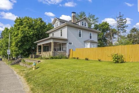 21 S 30th St, Newark, OH 43055