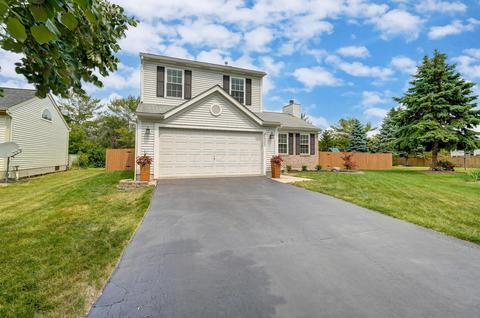 2352 Mills Fall Dr, Hilliard, OH 43026