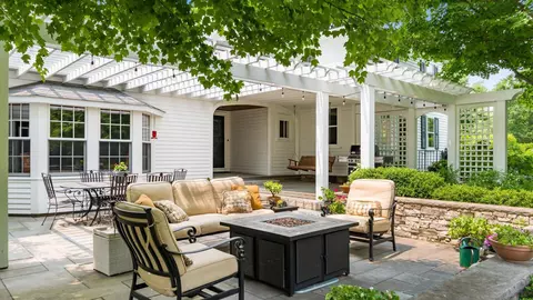 704 Newark Granville Rd, Granville, OH 43023