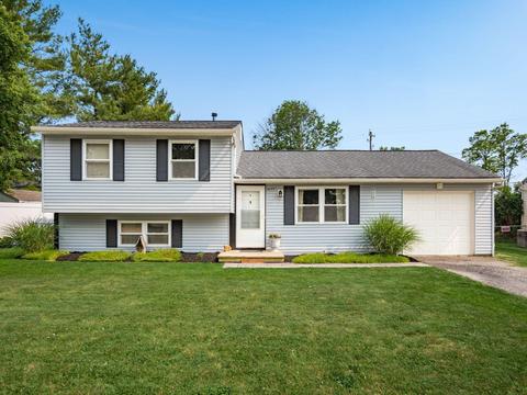 6699 Elm Park Dr, Galloway, OH 43119