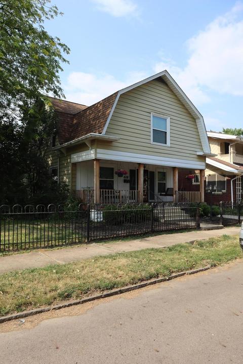 618 Yeoman St, Washington Court House, OH 43160