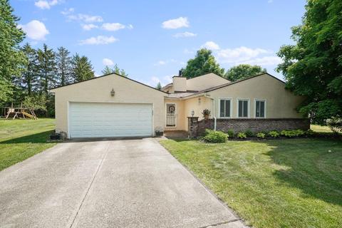 6171 Alice Dr, Westerville, OH 43081