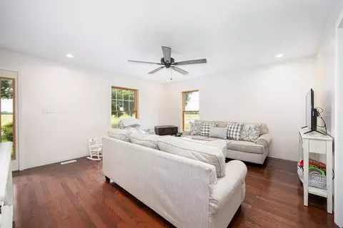 4220 Bell Station Rd, Circleville, OH 43113 photo 9