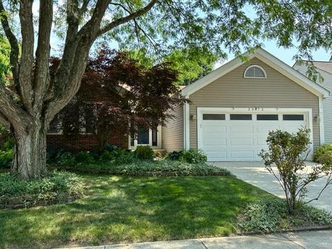 3373 Littler Ln, Columbus, OH 43228